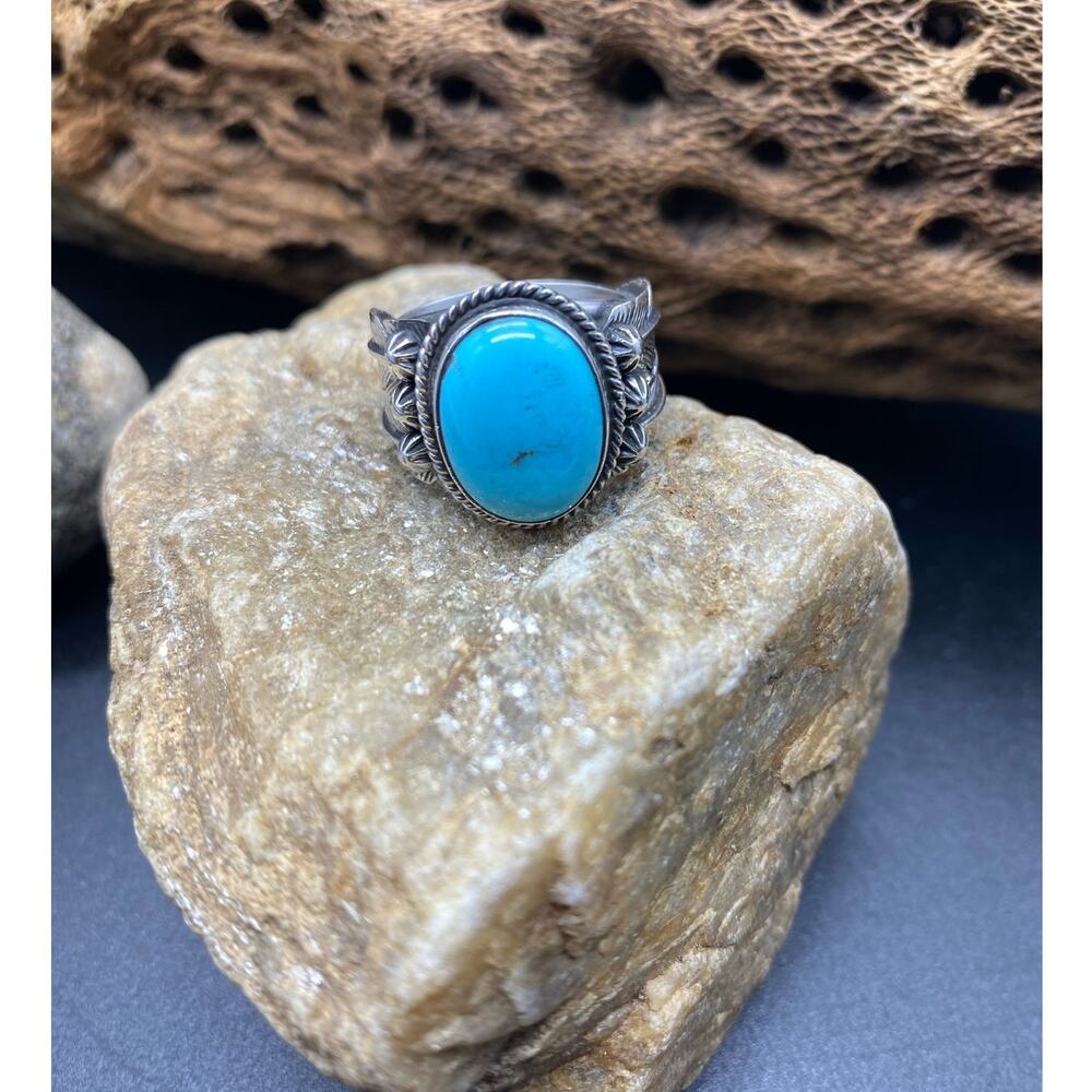 Sterling silver Kingsman Turquoise Bobby Platero Statement ring Feather Detail